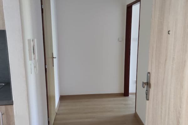 Pronájem bytu 2+1 53 m², Bezručova, Otrokovice Pronájem bytu 2+1 53 m², Bezručova, Otrokovice