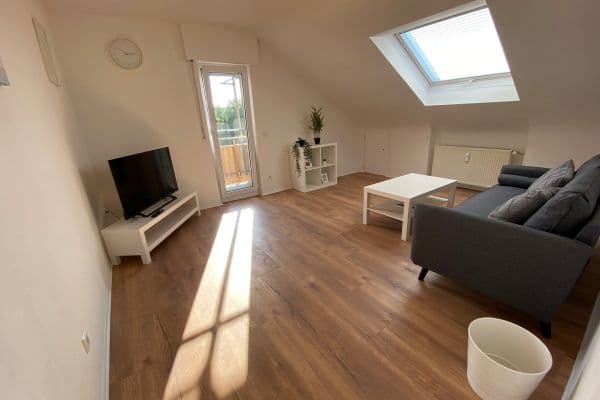 Pronájem bytu 3+1 58 m², Teckstr. 2, Göppingen Pronájem bytu 3+1 58 m², Teckstr. 2, Göppingen