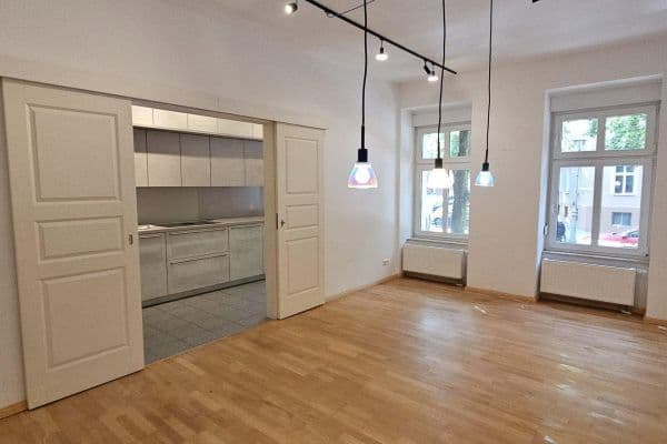 Prodej bytu 2+1 61 m², Berlin, Berlín Prodej bytu 2+1 61 m², Berlin, Berlín