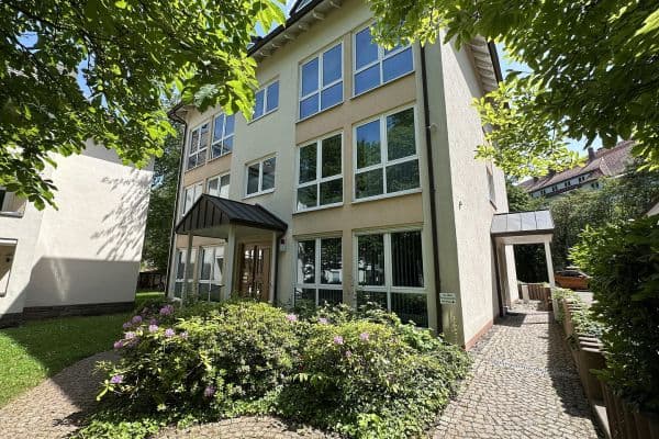 Pronájem bytu 4+1 106 m², Landgraf-Karl-Straße 19 A, Kassel, Hessen Pronájem bytu 4+1 106 m², Landgraf-Karl-Straße 19 A, Kassel, Hessen