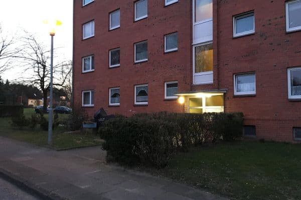 Pronájem bytu 3+1 74 m², Hohenfelder Stieg 1, Geesthacht Pronájem bytu 3+1 74 m², Hohenfelder Stieg 1, Geesthacht