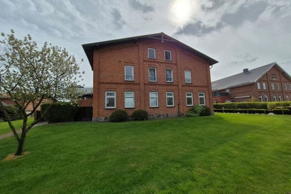 Pronájem bytu 5+1 160 m², Dorfstraße 20, Siebenbäumen Pronájem bytu 5+1 160 m², Dorfstraße 20, Siebenbäumen