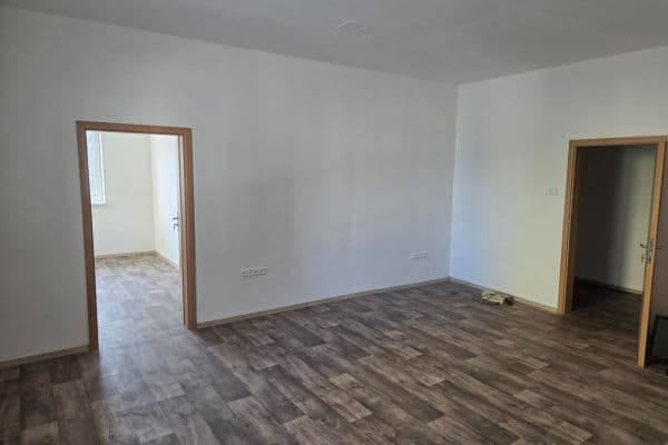 Pronájem nebytového prostoru 36 m², Brožíkova, Beroun Pronájem nebytového prostoru 36 m², Brožíkova, Beroun
