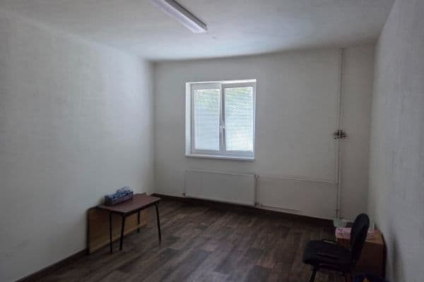 Pronájem nebytového prostoru 21 m², Brožíkova, Beroun Pronájem nebytového prostoru 21 m², Brožíkova, Beroun