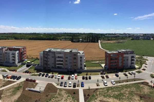 Pronájem bytu 1+kk 28 m², Hlučkova, Praha Pronájem bytu 1+kk 28 m², Hlučkova, Praha