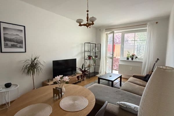 Pronájem bytu 2+1 57 m², Obchodní, Nymburk Pronájem bytu 2+1 57 m², Obchodní, Nymburk
