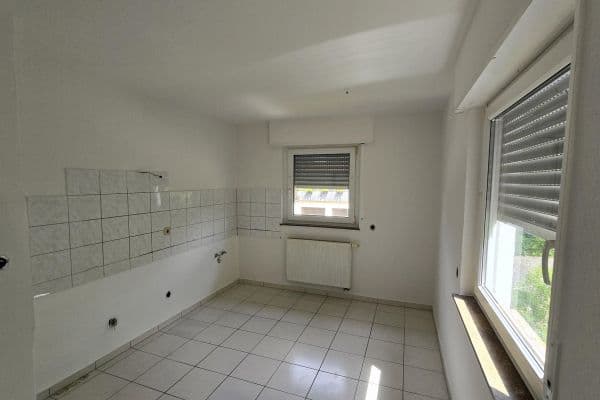 Pronájem bytu 2+1 48 m², Ringstr. 14, Gemmingen Pronájem bytu 2+1 48 m², Ringstr. 14, Gemmingen