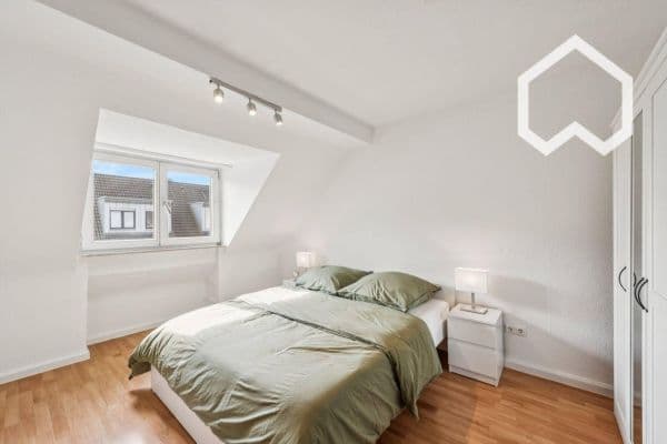 Pronájem bytu 2+1 27 m², Bergisch-Gladbacher-Straße 178, Köln, Severní Porýní-Vestfálsko Pronájem bytu 2+1 27 m², Bergisch-Gladbacher-Straße 178, Köln, Severní Porýní-Vestfálsko