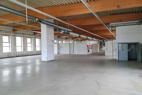 Pronájem nebytového prostoru 5.200 m², Düsseldorfer Str. 102, Haan Pronájem nebytového prostoru 5.200 m², Düsseldorfer Str. 102, Haan