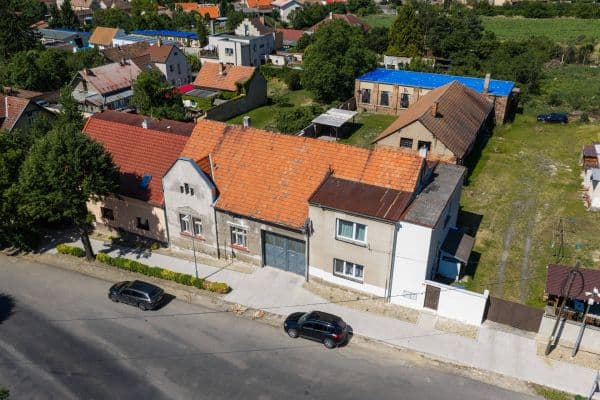 Prodej domu 500 m², pozemek 1.112 m², Revoluční, Zlonice Prodej domu 500 m², pozemek 1.112 m², Revoluční, Zlonice