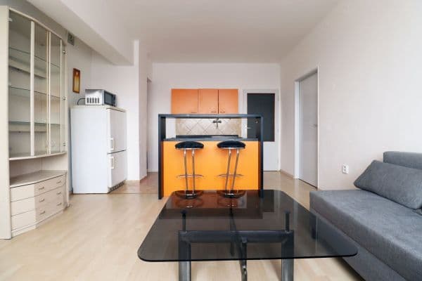 Pronájem bytu 2+kk 49 m², Červené Vršky, Benešov Pronájem bytu 2+kk 49 m², Červené Vršky, Benešov