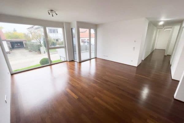 Prodej bytu 3+1 88 m², Pfaffenhofen Prodej bytu 3+1 88 m², Pfaffenhofen