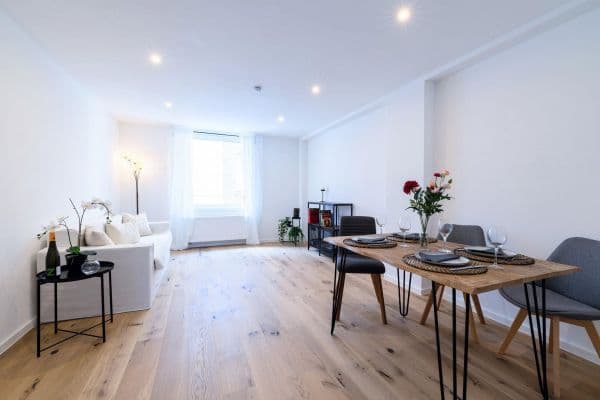 Prodej bytu 3+1 74 m², Stuttgart, Bádensko-Württembersko Prodej bytu 3+1 74 m², Stuttgart, Bádensko-Württembersko