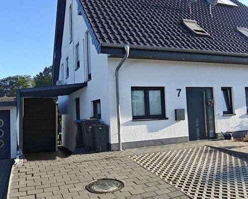 Prodej domu 125 m², pozemek 230 m², Hiddenhausen Prodej domu 125 m², pozemek 230 m², Hiddenhausen
