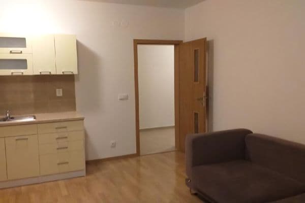 Pronájem bytu 2+kk 50 m², Táborská, Kutná Hora, Středočeský kraj Pronájem bytu 2+kk 50 m², Táborská, Kutná Hora, Středočeský kraj