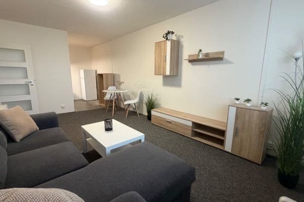 Pronájem bytu 2+kk 45 m², Jana Palacha, Mladá Boleslav, Středočeský kraj Pronájem bytu 2+kk 45 m², Jana Palacha, Mladá Boleslav, Středočeský kraj