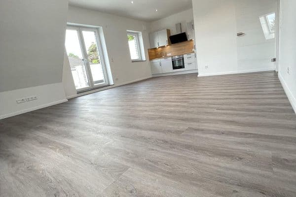 Pronájem bytu 3+1 82 m², Uphuser Heerstr. 92, Achim Pronájem bytu 3+1 82 m², Uphuser Heerstr. 92, Achim