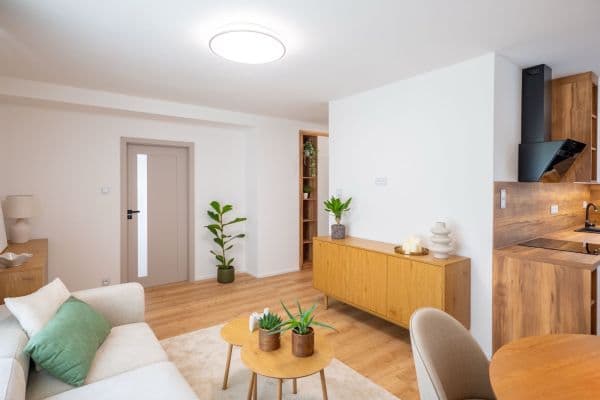 Prodej bytu 2+1 55 m², Na Radosti, Hořovice Prodej bytu 2+1 55 m², Na Radosti, Hořovice