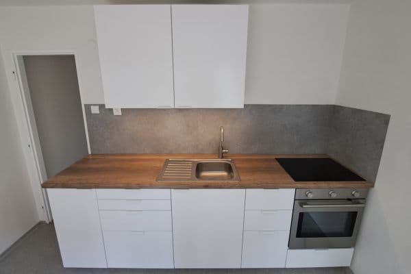Pronájem bytu 3+1 75 m², Haklova, Hostivice Pronájem bytu 3+1 75 m², Haklova, Hostivice