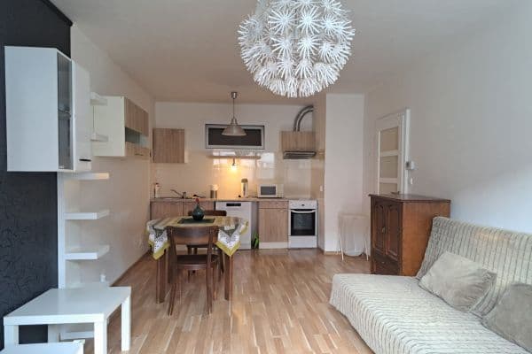 Pronájem bytu 3+kk 57 m², Břežany II Pronájem bytu 3+kk 57 m², Břežany II