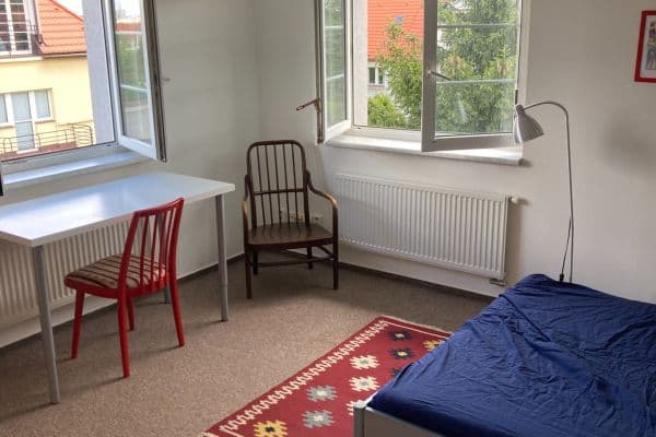 Pronájem bytu 7+1 16 m², Jihovýchodní VII, Praha Pronájem bytu 7+1 16 m², Jihovýchodní VII, Praha