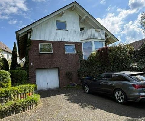 Prodej domu 142 m², pozemek 805 m², Brakel, Severní Porýní-Vestfálsko Prodej domu 142 m², pozemek 805 m², Brakel, Severní Porýní-Vestfálsko