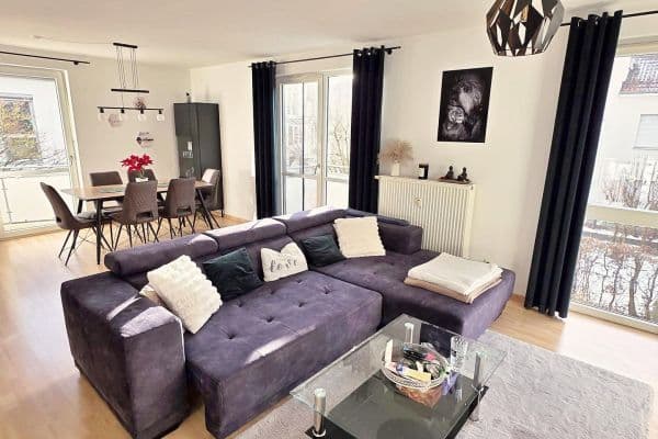 Pronájem bytu 3+1 88 m², Landsham bei Kirchheim, Bavorsko Pronájem bytu 3+1 88 m², Landsham bei Kirchheim, Bavorsko