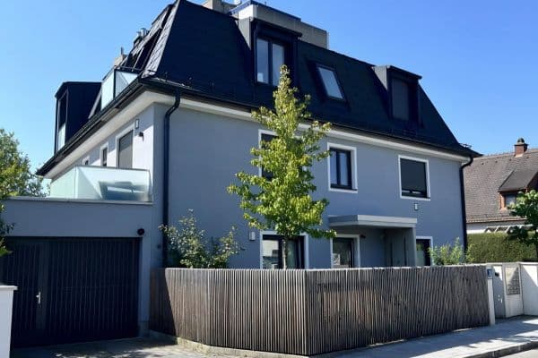 Pronájem bytu 4+1 129 m², München, Bavorsko Pronájem bytu 4+1 129 m², München, Bavorsko