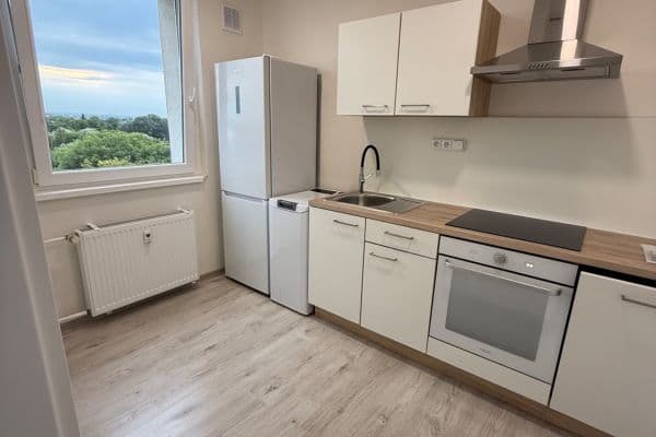 Pronájem bytu 1+1 33 m², Lazecká, Olomouc Pronájem bytu 1+1 33 m², Lazecká, Olomouc
