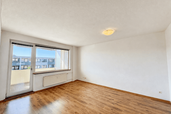 Pronájem bytu 3+1 70 m², Rominter Straße 14, Bremen Pronájem bytu 3+1 70 m², Rominter Straße 14, Bremen