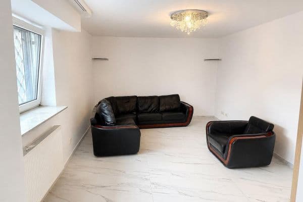 Pronájem bytu 3+1 91 m², Wilhelm-Leuschner-Straße, Hessen - Griesheim Pronájem bytu 3+1 91 m², Wilhelm-Leuschner-Straße, Hessen - Griesheim