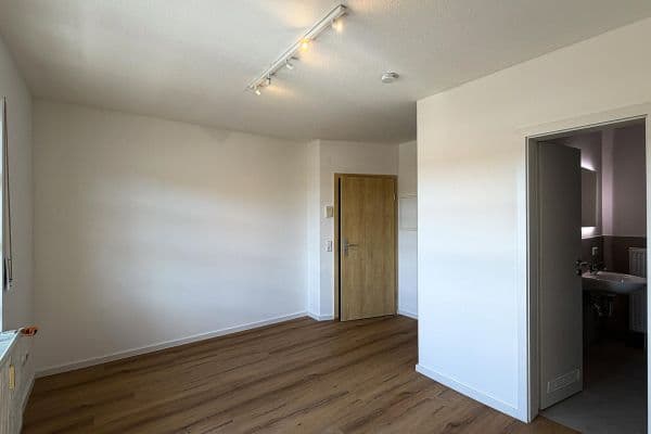 Pronájem bytu 1+1 21 m², Friedenstraße 84, Kaiserslautern, Porýní-Falc Pronájem bytu 1+1 21 m², Friedenstraße 84, Kaiserslautern, Porýní-Falc