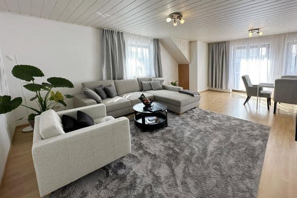 Pronájem bytu 2+1 57 m², Augsburg, Bavorsko Pronájem bytu 2+1 57 m², Augsburg, Bavorsko