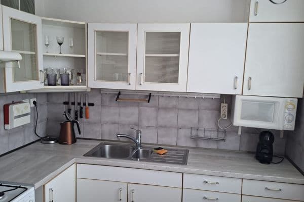 Pronájem bytu 2+1 60 m², Albieriho, Jaroměř Pronájem bytu 2+1 60 m², Albieriho, Jaroměř