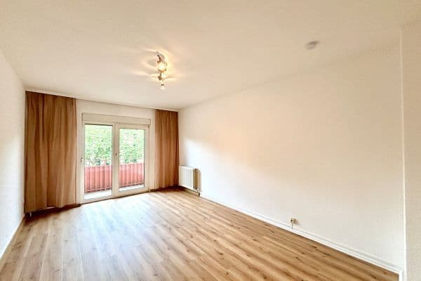 Pronájem bytu 2+1 65 m², Bernhardstraße 21, Karlsruhe, Bádensko-Württembersko Pronájem bytu 2+1 65 m², Bernhardstraße 21, Karlsruhe, Bádensko-Württembersko