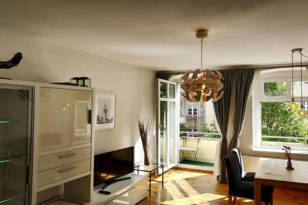 Pronájem bytu 2+1 56 m², Berlin, Berlín Pronájem bytu 2+1 56 m², Berlin, Berlín