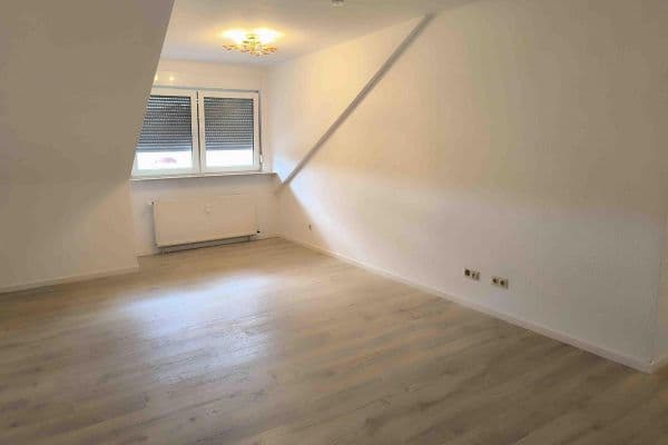 Pronájem bytu 3+1 75 m², Sudetenstraße 1, Klingenberg Pronájem bytu 3+1 75 m², Sudetenstraße 1, Klingenberg