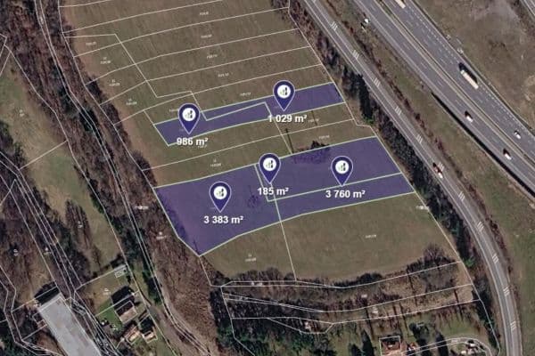 Prodej pozemku 9.343 m², Mirošovice Prodej pozemku 9.343 m², Mirošovice