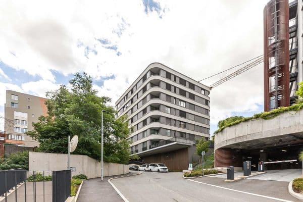 Prodej bytu 4+kk 94 m², U Komína, Praha Prodej bytu 4+kk 94 m², U Komína, Praha
