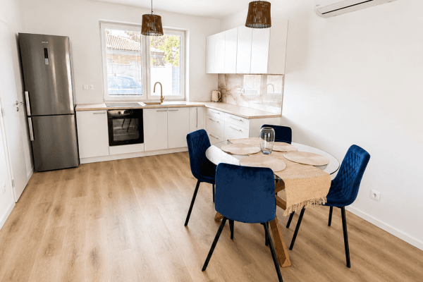 Pronájem bytu 2+1 53 m², Slivková, Rovinka Pronájem bytu 2+1 53 m², Slivková, Rovinka