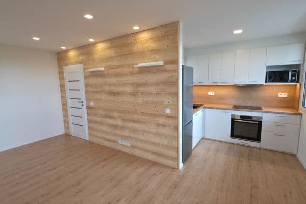 Pronájem bytu 1+kk 34 m², Tomanova, Slaný Pronájem bytu 1+kk 34 m², Tomanova, Slaný