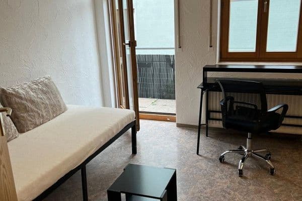 Pronájem bytu 1+1 28 m², Hüttendorfer Straße 4, Erlangen Pronájem bytu 1+1 28 m², Hüttendorfer Straße 4, Erlangen