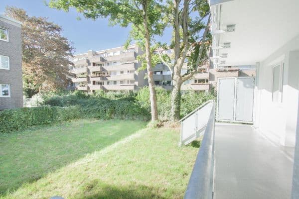 Pronájem bytu 3+1 90 m², Arnold-Schönberg-Str. 5, Düsseldorf, Severní Porýní-Vestfálsko Pronájem bytu 3+1 90 m², Arnold-Schönberg-Str. 5, Düsseldorf, Severní Porýní-Vestfálsko