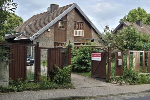Prodej domu 195 m², pozemek 829 m², Neunkirchen-Seelscheid Prodej domu 195 m², pozemek 829 m², Neunkirchen-Seelscheid