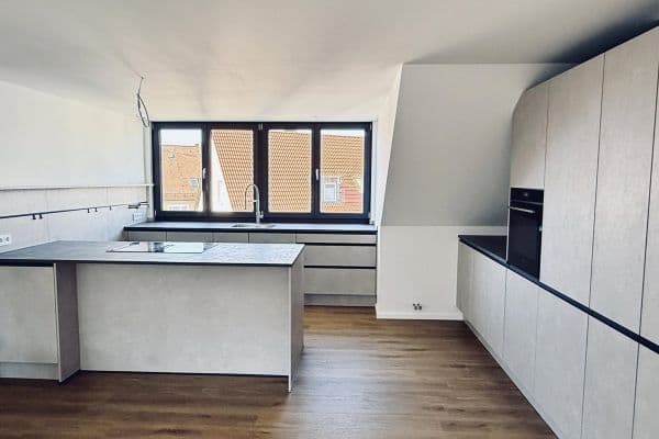 Pronájem bytu 4+1 121 m², Stuckstrasse 5, Nürnberg, Bavorsko Pronájem bytu 4+1 121 m², Stuckstrasse 5, Nürnberg, Bavorsko