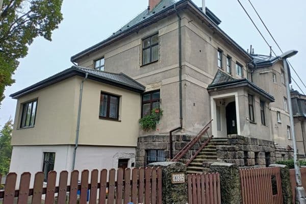Pronájem bytu 2+1 75 m², Husova, Liberec Pronájem bytu 2+1 75 m², Husova, Liberec