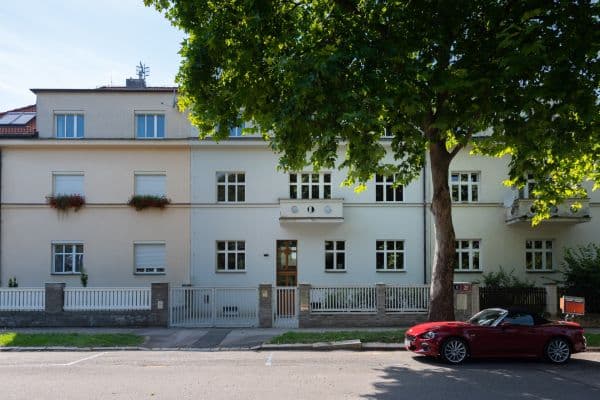 Pronájem bytu 2+kk 40 m², náměstí Před Bateriemi, Praha Pronájem bytu 2+kk 40 m², náměstí Před Bateriemi, Praha