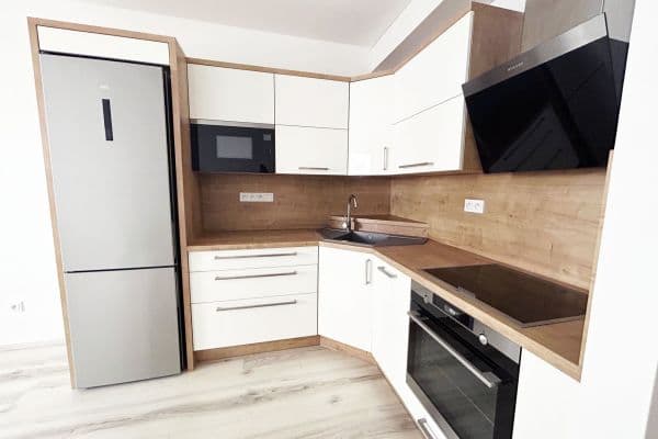 Pronájem bytu 2+kk 51 m², Vrchlického, Poděbrady, Středočeský kraj Pronájem bytu 2+kk 51 m², Vrchlického, Poděbrady, Středočeský kraj