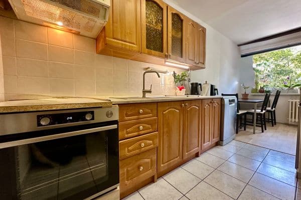 Prodej bytu 3+1 75 m², Brdičkova, Praha Prodej bytu 3+1 75 m², Brdičkova, Praha