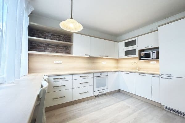 Pronájem bytu 3+kk 56 m², Ostravská, Kladno, Středočeský kraj Pronájem bytu 3+kk 56 m², Ostravská, Kladno, Středočeský kraj